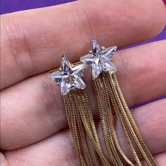💛 Classic Gold Star Tassel Earrings - Picture 5 of 6